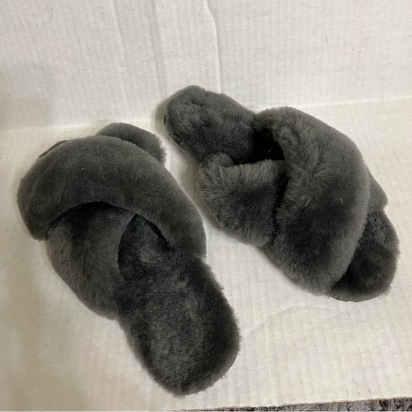 1. EMU Australia Mayberry  Sheepskin Slippers - Picture 4 of 16